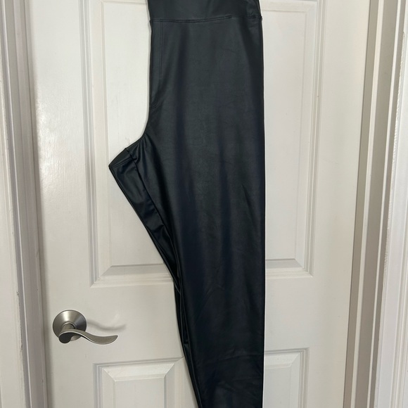 OFFLINE by Aerie Real Luxe Legging - Black - Picture 5 of 5